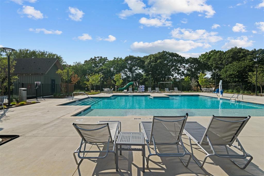 13092 Limestone Street Providence Village, TX 76227 - Photo 8 of 23 Gallery Image 8