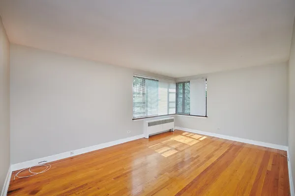 $1,400 | 7371 North Winchester Avenue, Unit 1W, Chicago, IL 60626