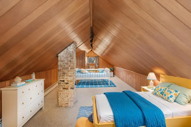 $319,900 | 23689 West Old Petite Lake Road, Lake Villa, IL 60046