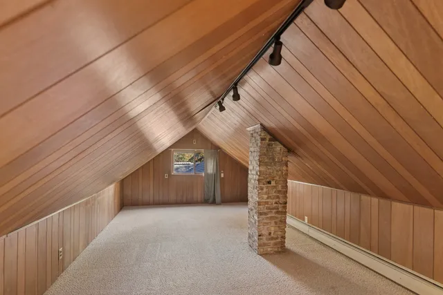 $319,900 | 23689 West Old Petite Lake Road, Lake Villa, IL 60046