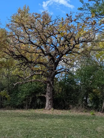 $319,900 | 23689 West Old Petite Lake Road, Lake Villa, IL 60046