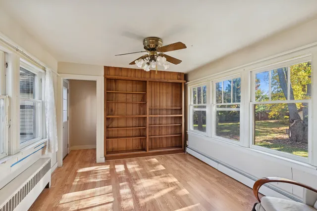 $319,900 | 23689 West Old Petite Lake Road, Lake Villa, IL 60046