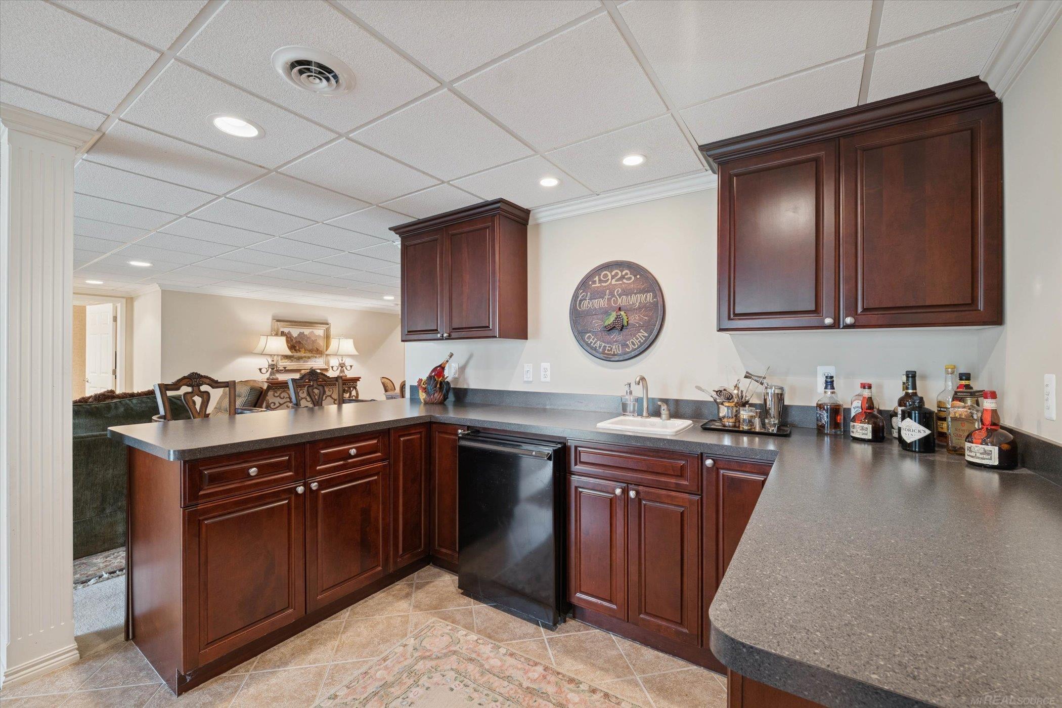 2794 Castlemartin Court Rochester, MI 48306 - Photo 40 of 60 50191740-e66e69e9-d619-4cfe-888e-c1b1febc8ab2.JPG