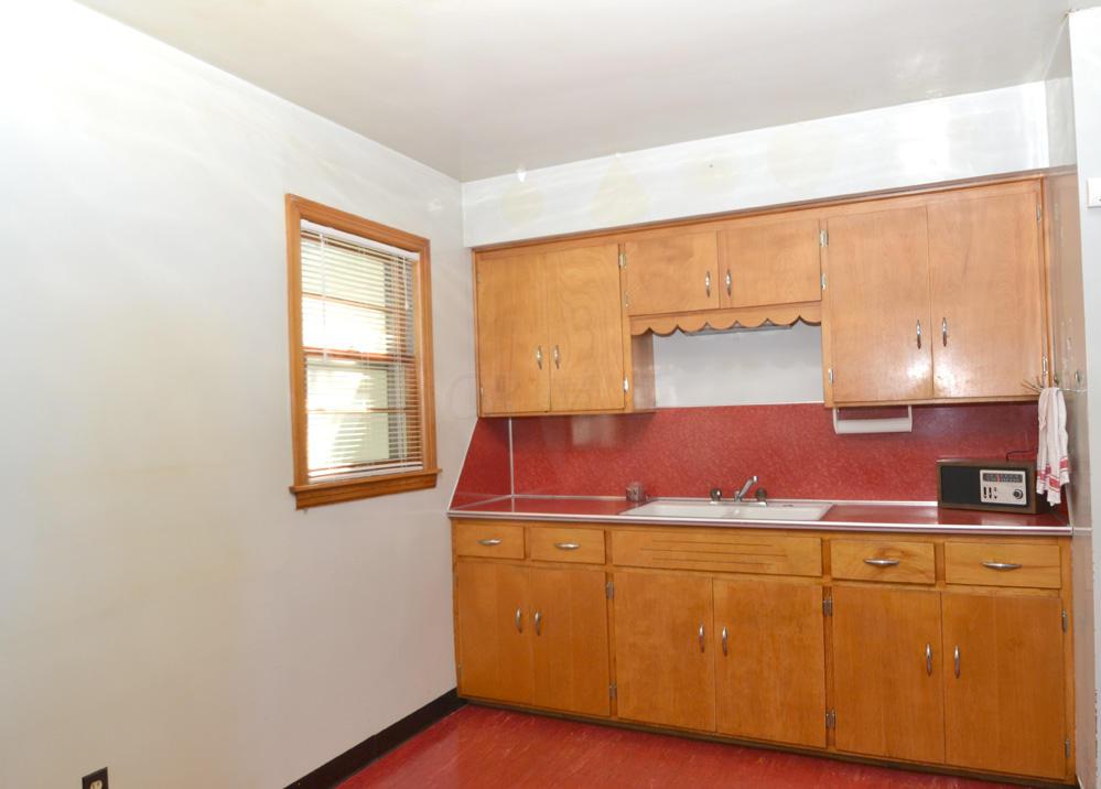 1701 East Cooke Road Columbus, OH 43224 - Photo 7 of 16 Gallery Image 7