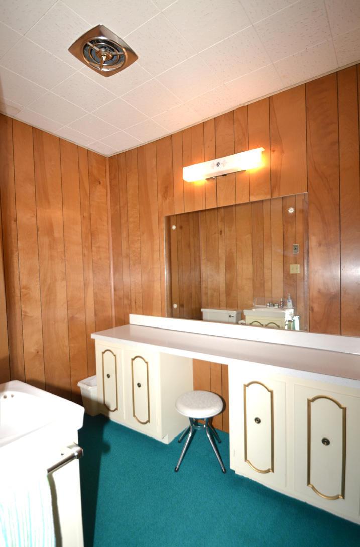 1701 East Cooke Road Columbus, OH 43224 - Photo 10 of 16 Gallery Image 10