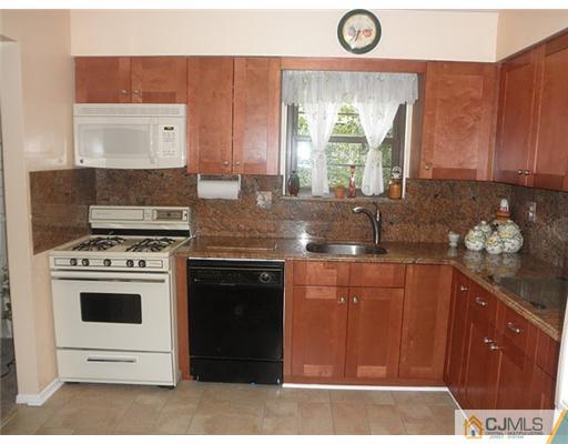 7302 Hana Road Edison, NJ 08817 - Photo 4 of 10