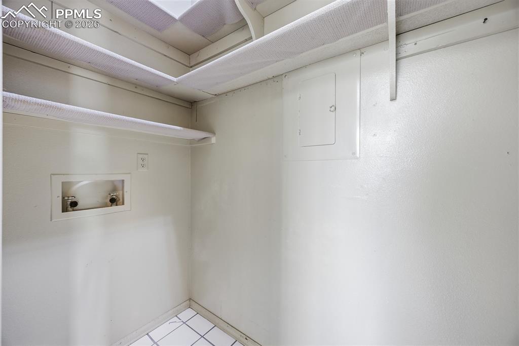 930 Fontmore Road, Unit C Colorado Springs, CO 80904 - Photo 27 of 32 a close view of a refrigerator in kitchen