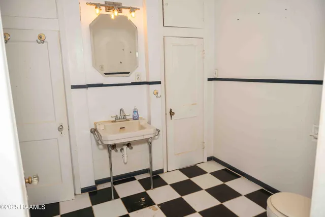 $99,000 | 709 East Lafayette Street, Abbeville, LA 70510