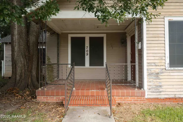 $99,000 | 709 East Lafayette Street, Abbeville, LA 70510