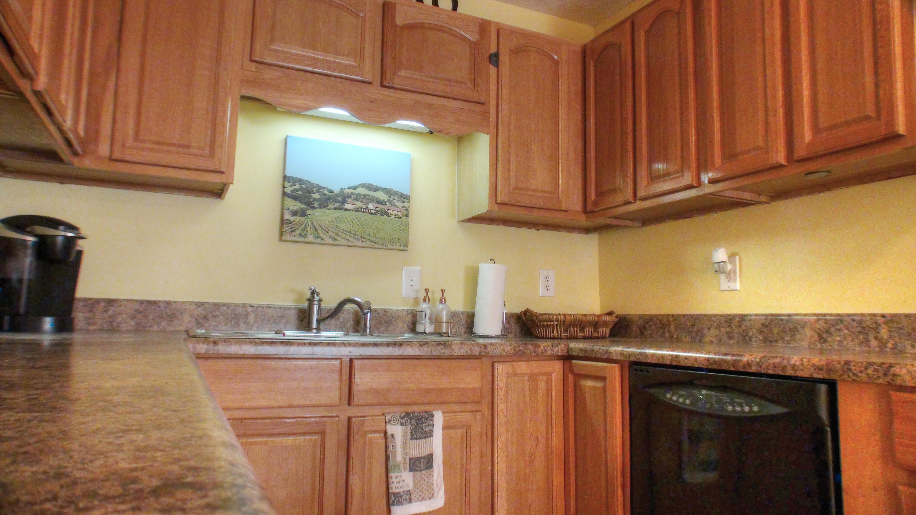 128 Pembroke Road Oak Ridge, TN 37830 - Photo 2 of 17 kitchen01