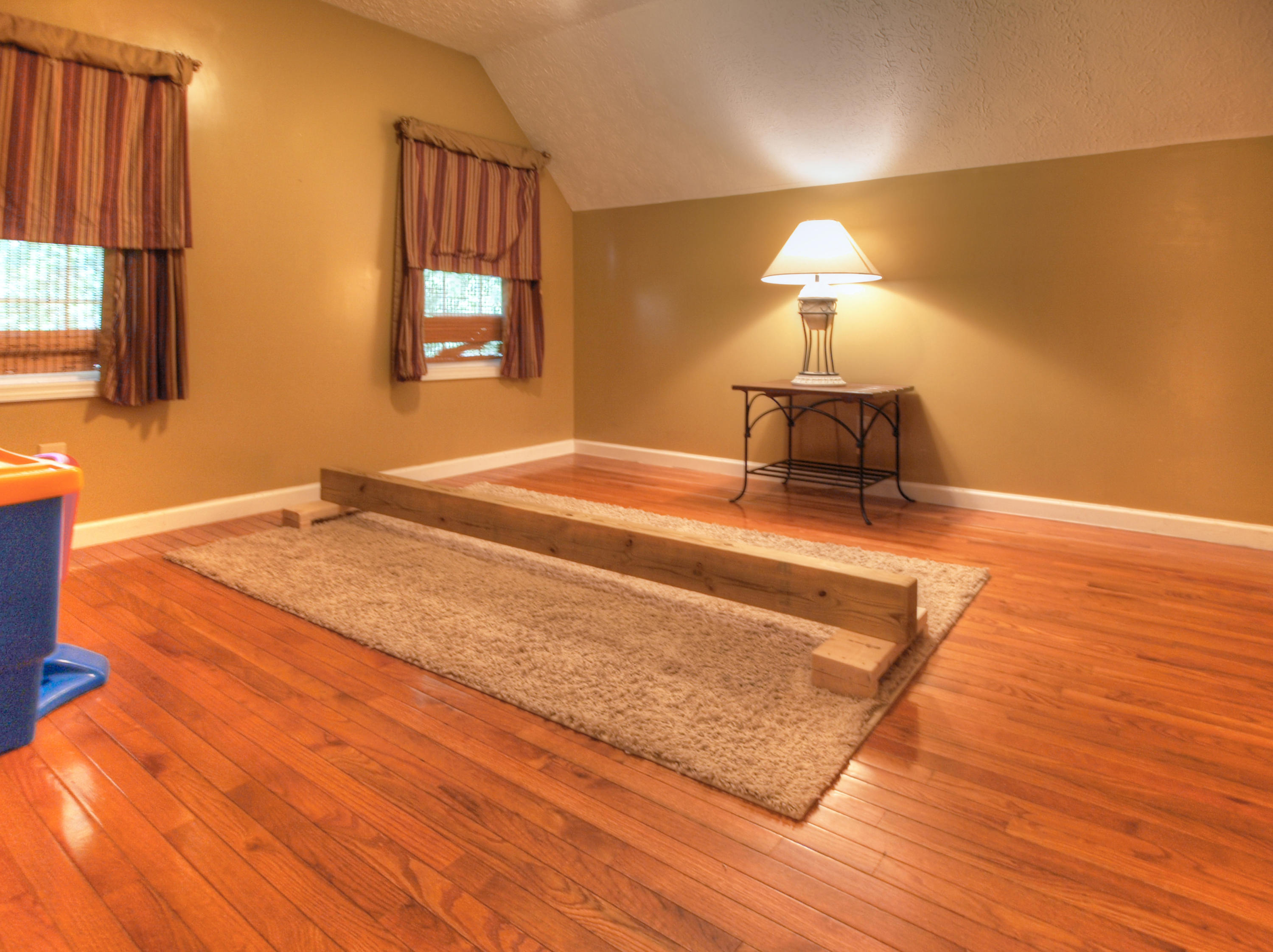 128 Pembroke Road Oak Ridge, TN 37830 - Photo 13 of 17 upstairs01
