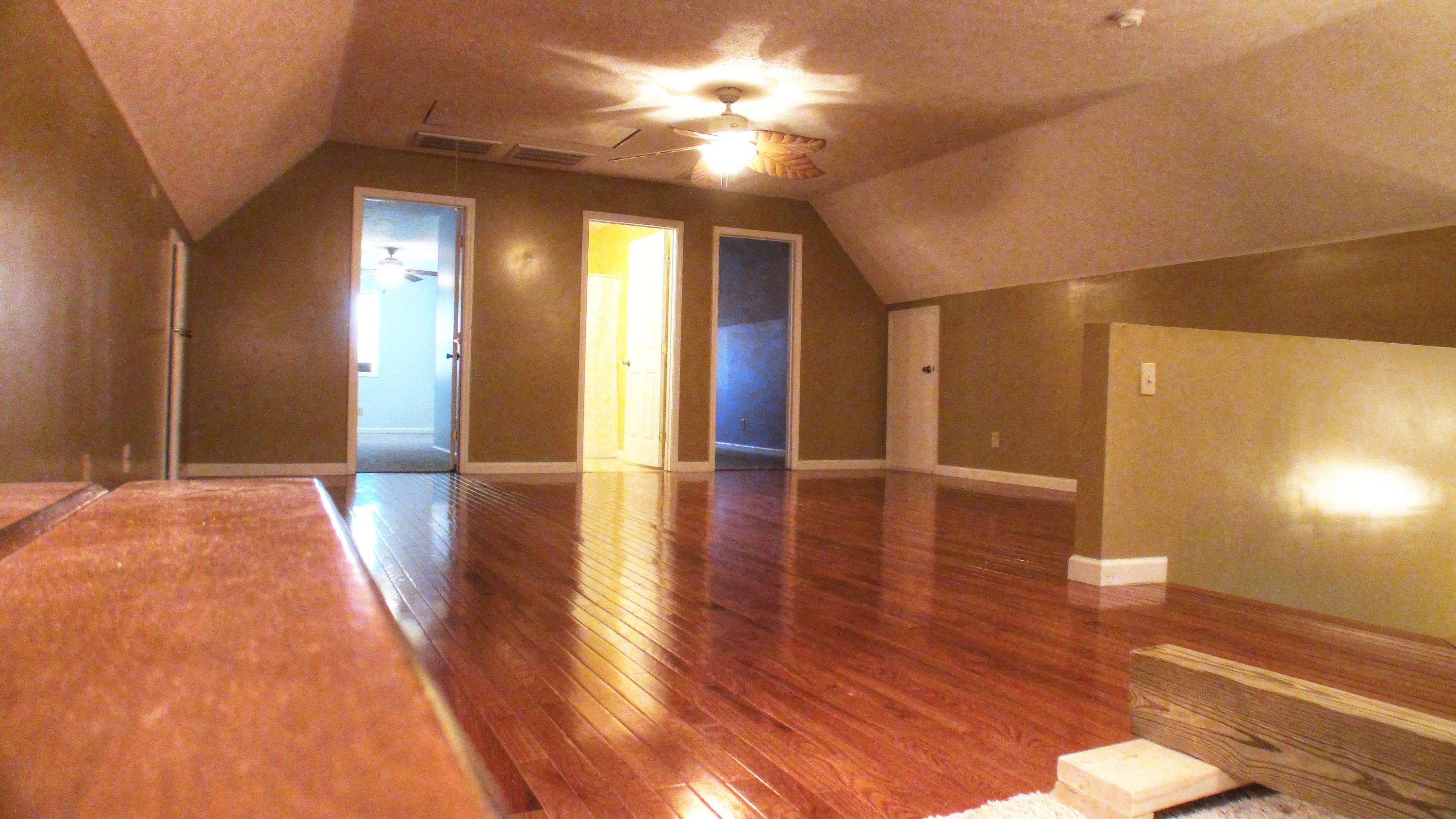 128 Pembroke Road Oak Ridge, TN 37830 - Photo 15 of 17 upstairs03