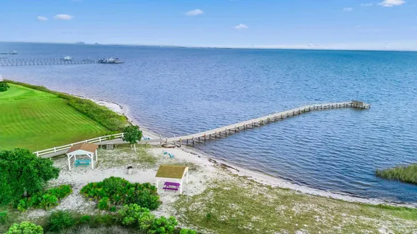 $490,000 | 1675 Winding Shore Drive, Gulf Breeze, FL 32563