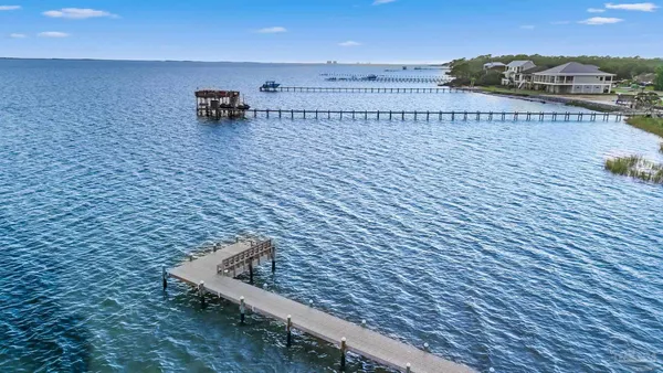 $490,000 | 1675 Winding Shore Drive, Gulf Breeze, FL 32563
