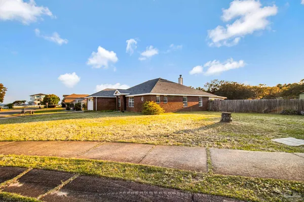 $490,000 | 1675 Winding Shore Drive, Gulf Breeze, FL 32563