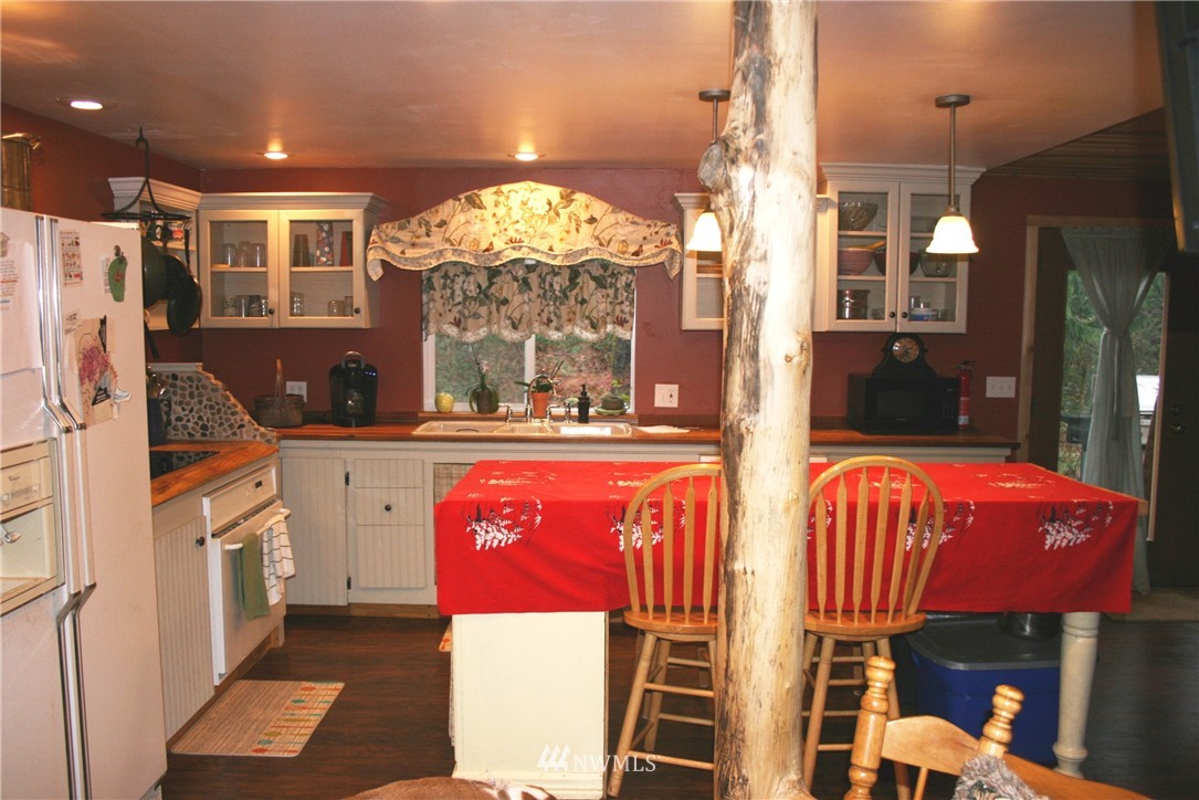 21 East Blake Road Belfair, WA 98528 - Photo 11 of 20 Gallery Image 11
