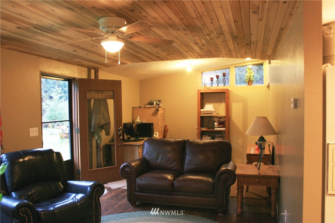 21 East Blake Road Belfair, WA 98528 - Photo 5 of 20 Gallery Image 5