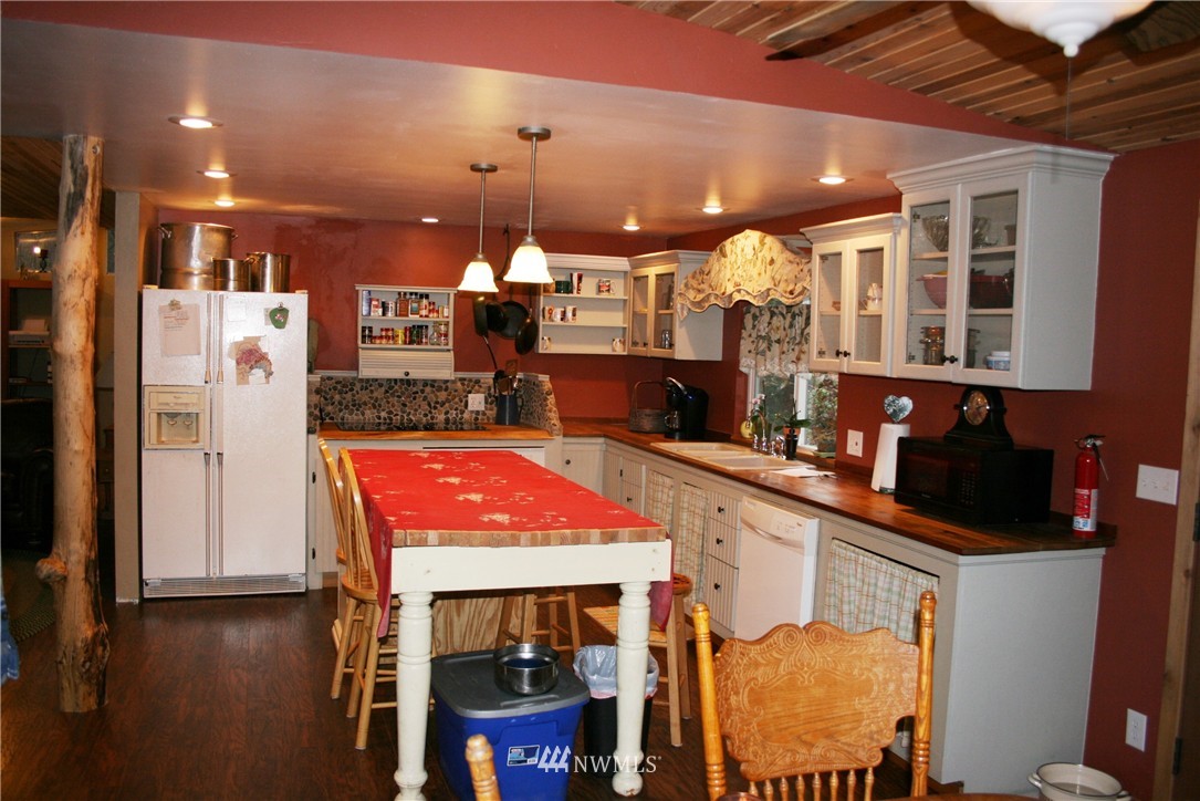 21 East Blake Road Belfair, WA 98528 - Photo 9 of 20 Gallery Image 9