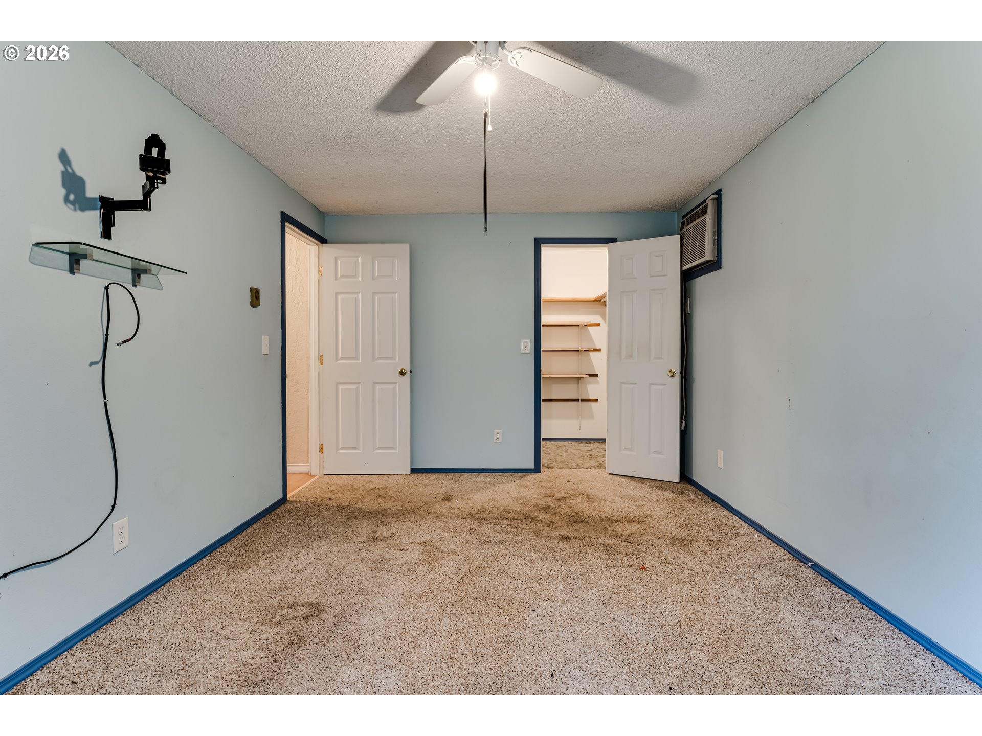 445 Southwest Juniper Street Junction City, OR 97448 - Photo 18 of 36 a view of empty room with ceiling fan