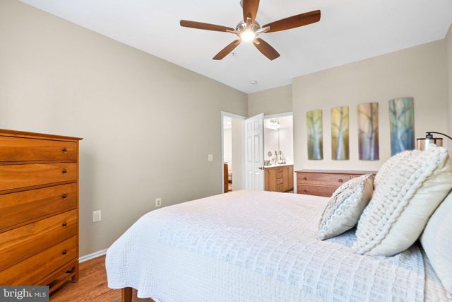 $536,000 | 11800 Old Georgetown Road, Unit 1417, Rockville, MD 20852