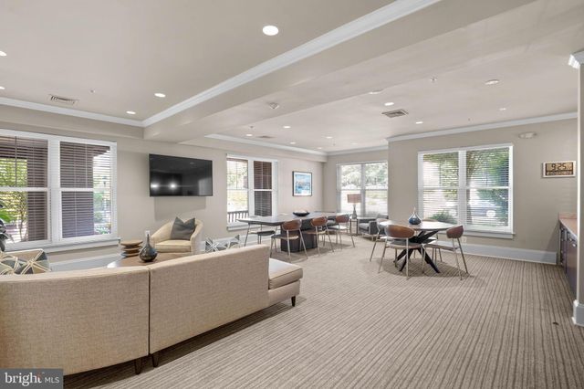 $536,000 | 11800 Old Georgetown Road, Unit 1417, Rockville, MD 20852