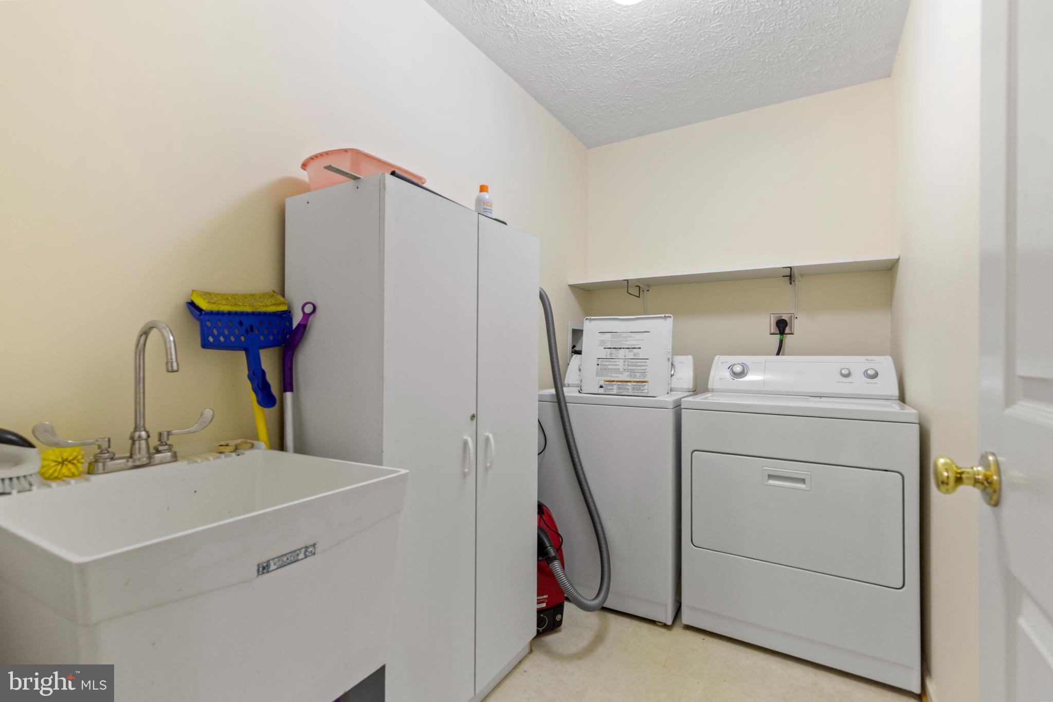 5 Hite Court Luray, VA 22835 - Photo 25 of 40 a utility room with dryer and washer