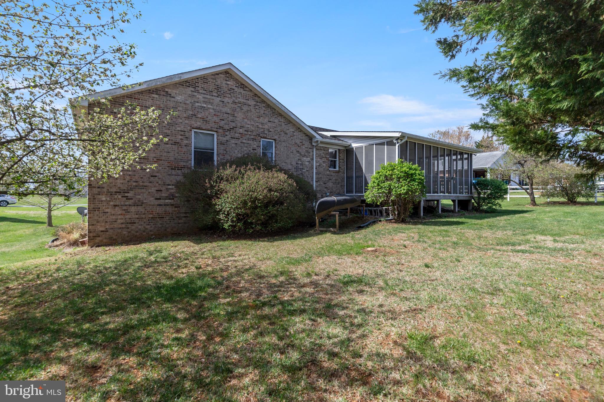5 Hite Court Luray, VA 22835 - Photo 34 of 40 a front view of a house with a yard