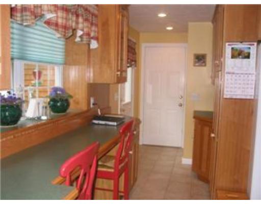 206 Cushman Road Rochester, MA 02770 - Photo 9 of 17