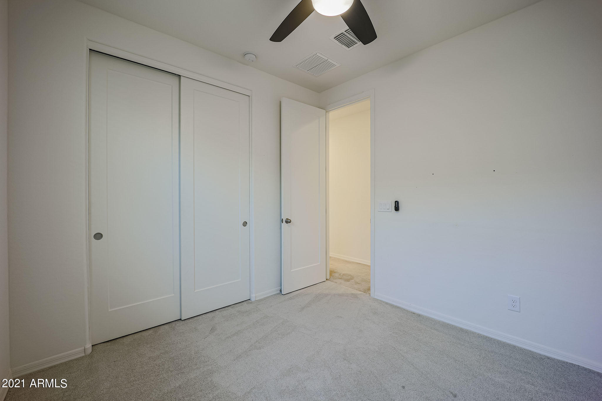 21050 West Almeria Road Buckeye, AZ 85396 - Photo 21 of 26 B (18)