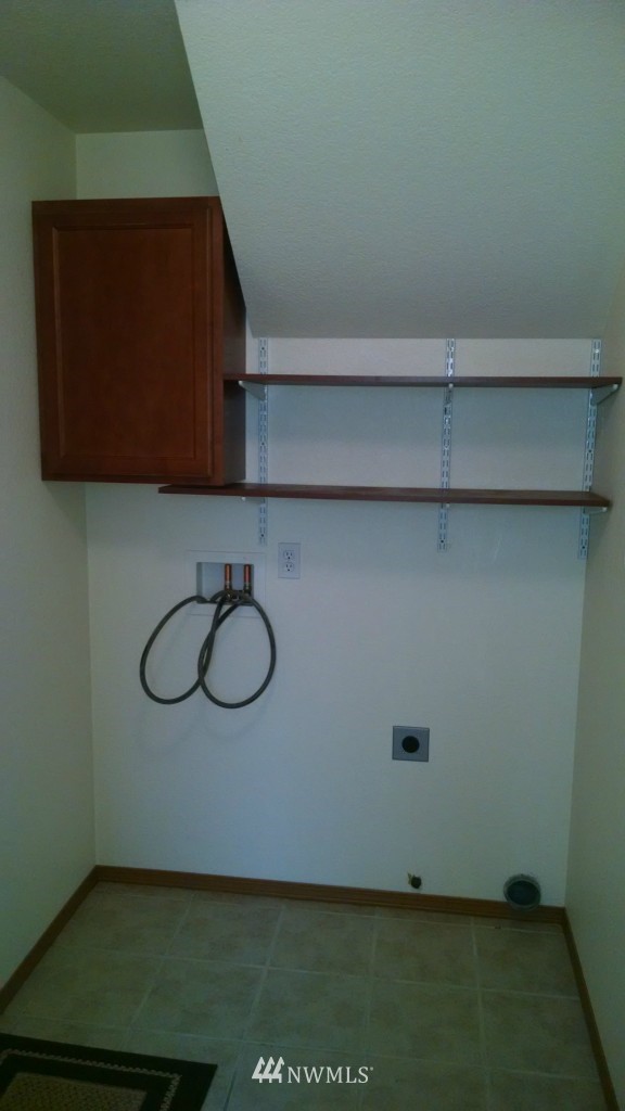 8320 49th Loop Southeast Olympia, WA 98513 - Photo 19 of 23 Gallery Image 19