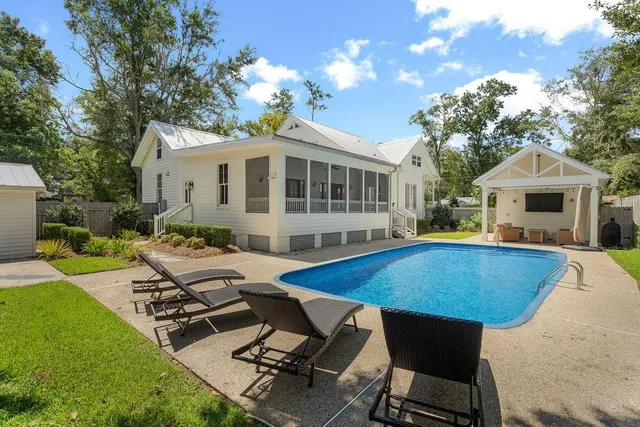 $998,000 | 204 West 15th Avenue, Covington, LA 70433