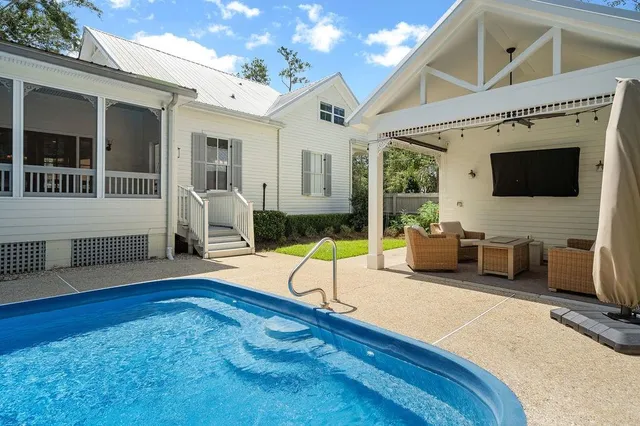 $998,000 | 204 West 15th Avenue, Covington, LA 70433