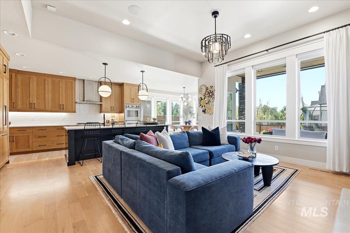 761 South Short Road Eagle, ID 83616 - Photo 6 of 46