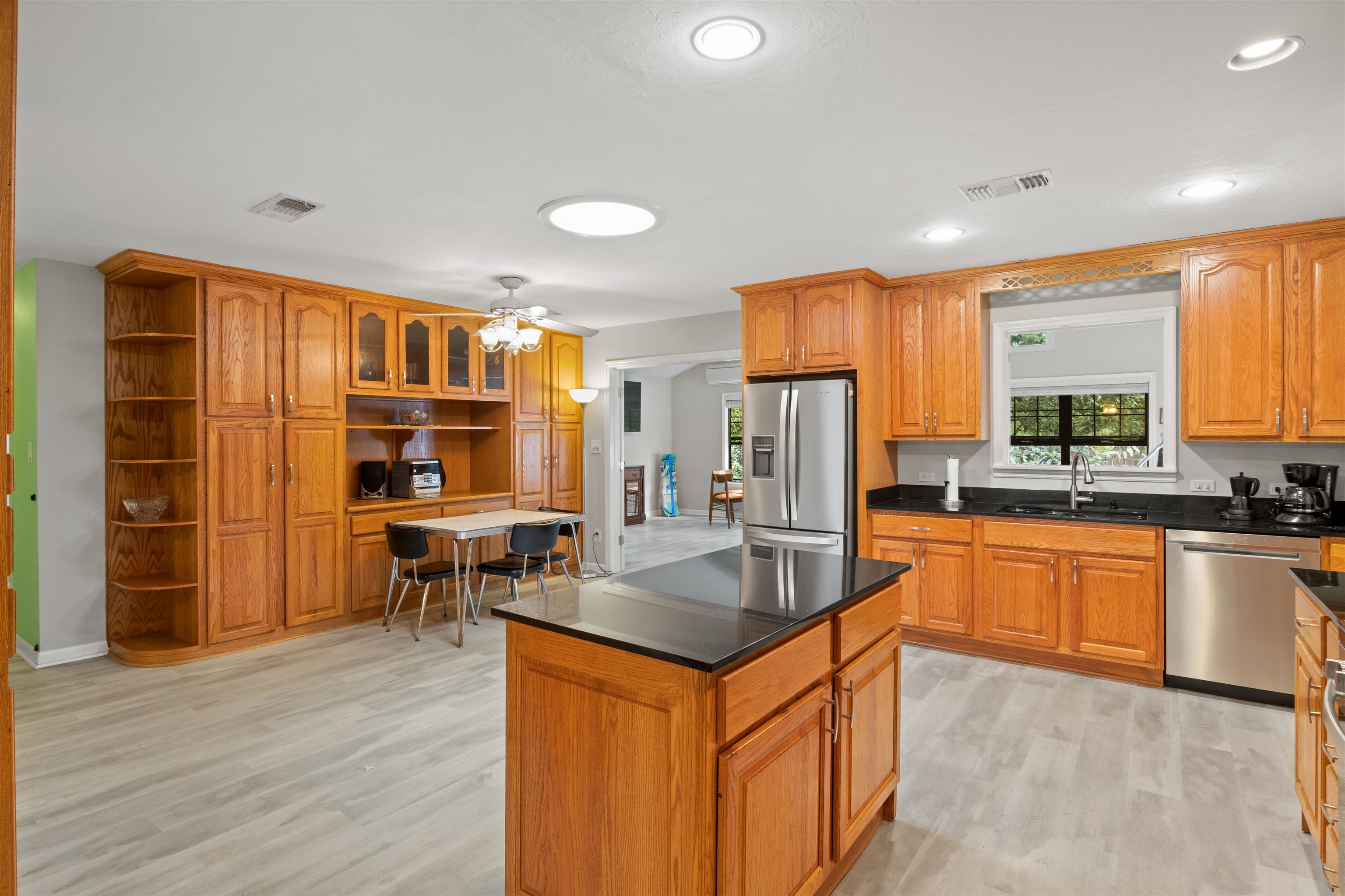 908 Tamarack Avenue Tallahassee, FL 32303 - Photo 5 of 17