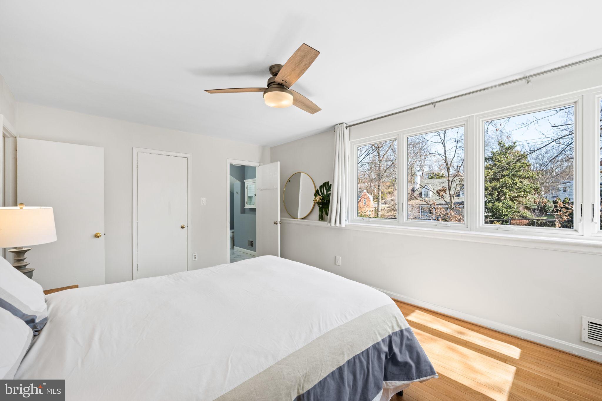 2904 Russell Road Alexandria, VA 22305 - Photo 23 of 52 a bedroom with a bed and a large window