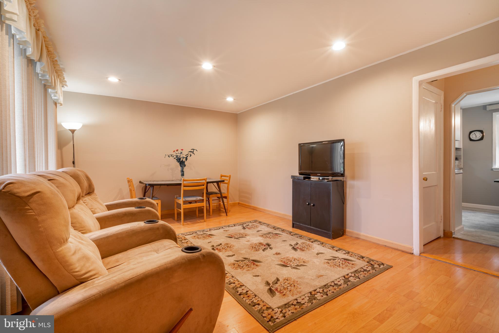 1615 Rhawn Street Philadelphia, PA 19111 - Photo 5 of 30 Gallery Image 5