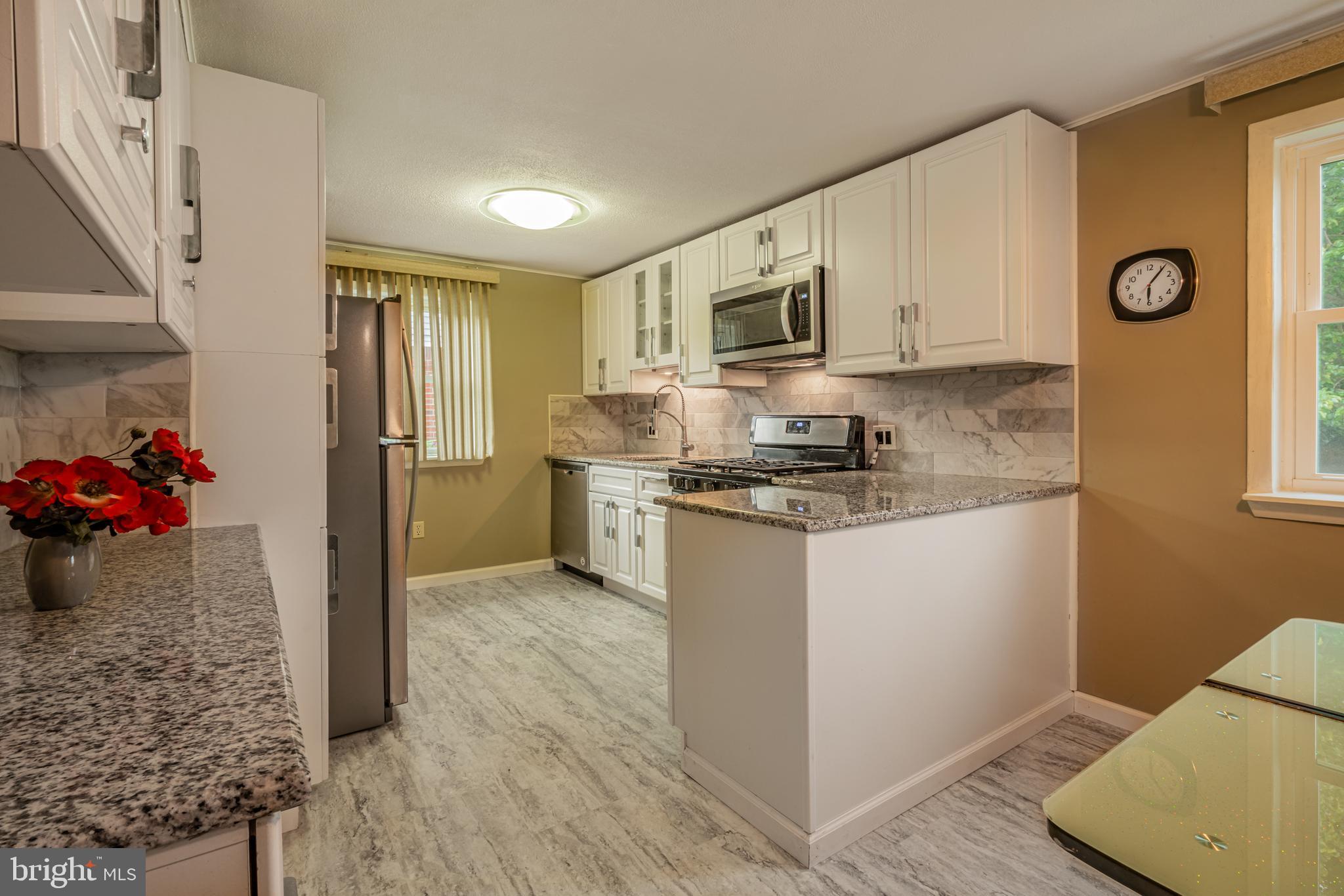 1615 Rhawn Street Philadelphia, PA 19111 - Photo 8 of 30 Gallery Image 8