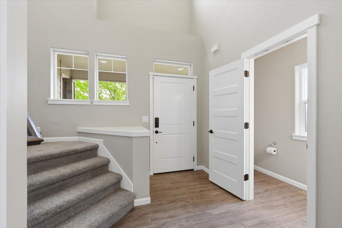 7007 South Pheasant Ridge Drive Spokane, WA 99224 - Photo 4 of 36 Gallery Image 4