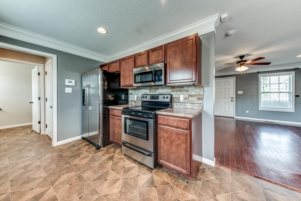 1822 Turning Point Road Powell, TN 37849 - Photo 8 of 26