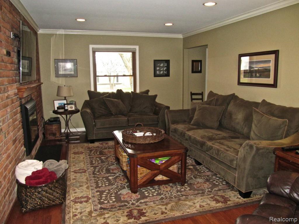 808 Fieldstone Drive Rochester, MI 48309 - Photo 24 of 64 IMG_6331.jpg
