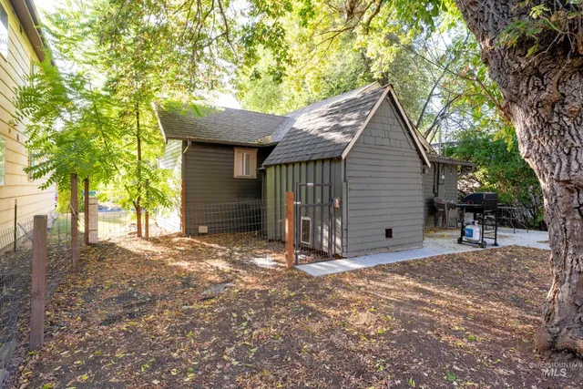 $325,000 | 112 South Asbury Street, Moscow, ID 83843