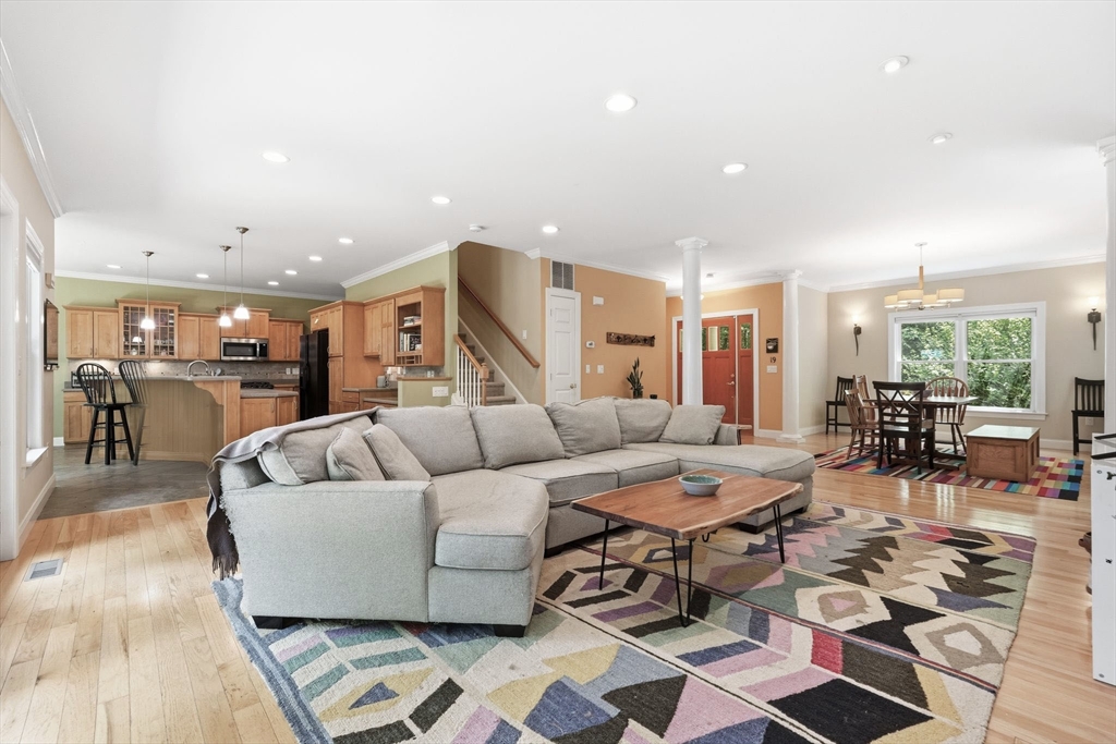 757 Park Hill Road Northampton, MA 01062 - Photo 8 of 42