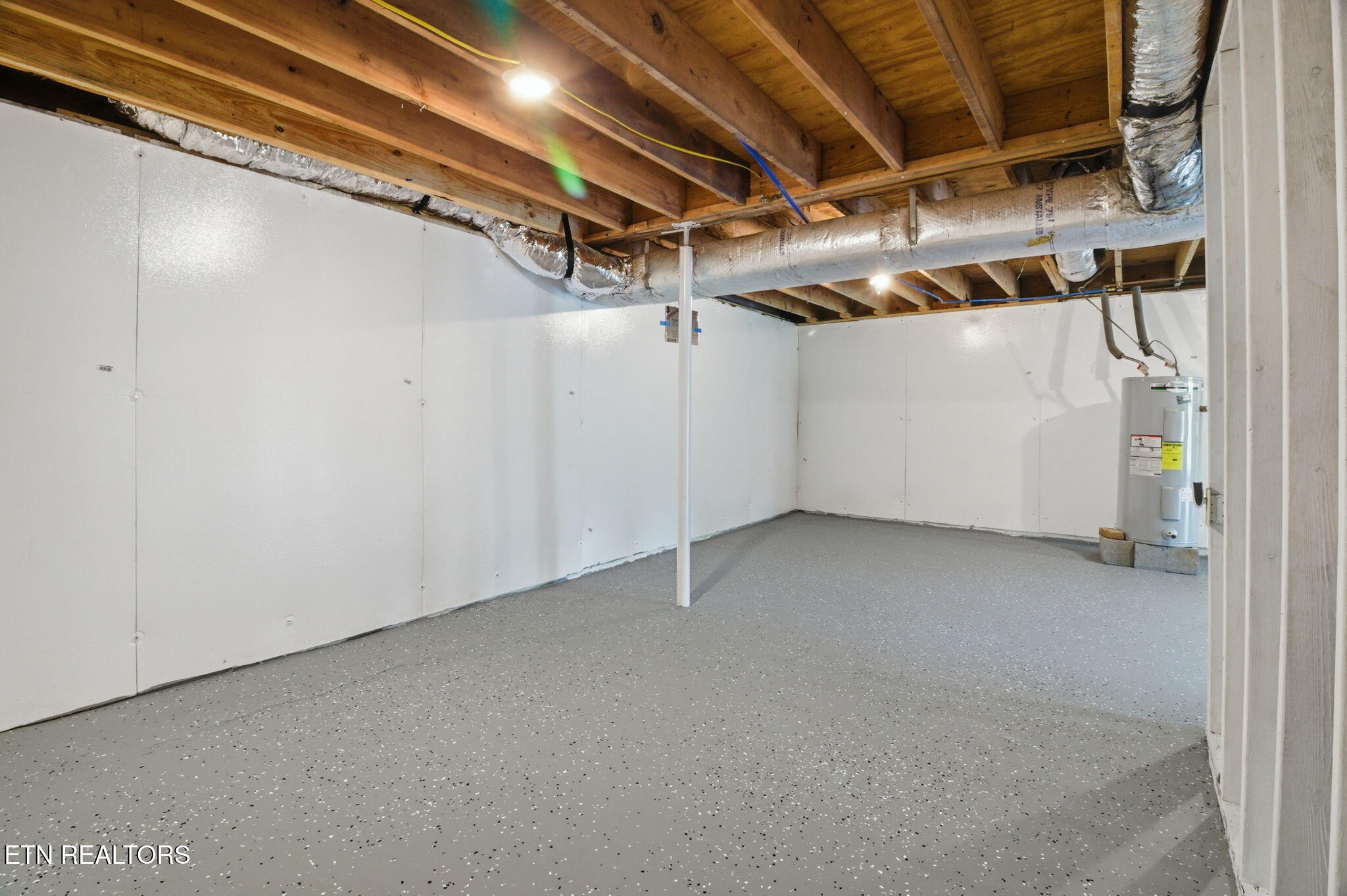 324 Sanita Village Road Bean Station, TN 37708 - Photo 22 of 30 25-web-or-mls-DZ3A1693