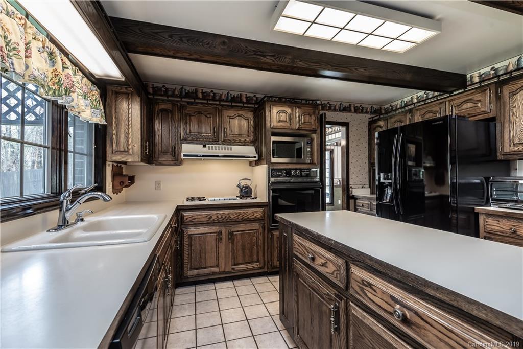 2927 High Peak Road Valdese, NC 28690 - Photo 27 of 48 Gallery Image 27