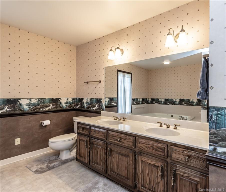 2927 High Peak Road Valdese, NC 28690 - Photo 35 of 48 Gallery Image 35