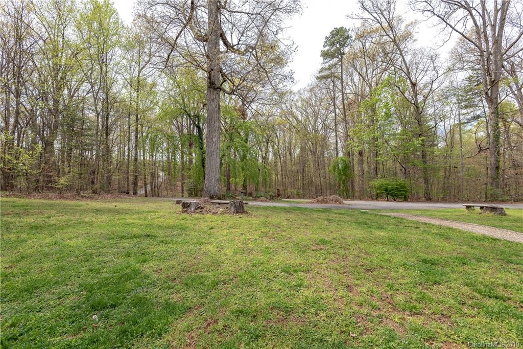 2927 High Peak Road Valdese, NC 28690 - Photo 5 of 48 Gallery Image 5