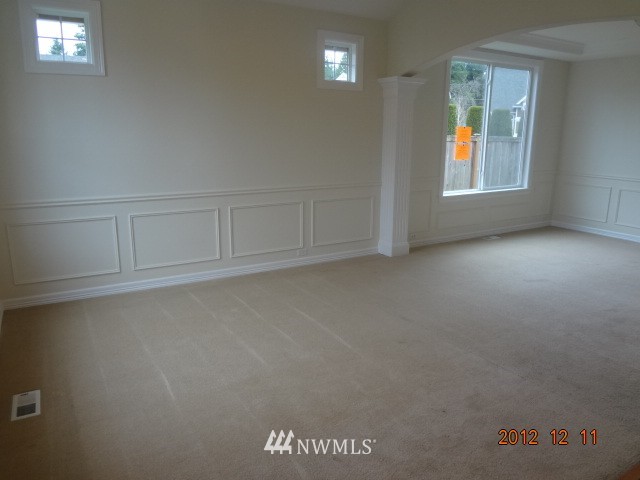 5408 Northeast 13th Street Renton, WA 98059 - Photo 2 of 15