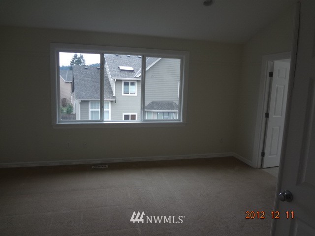 5408 Northeast 13th Street Renton, WA 98059 - Photo 9 of 15