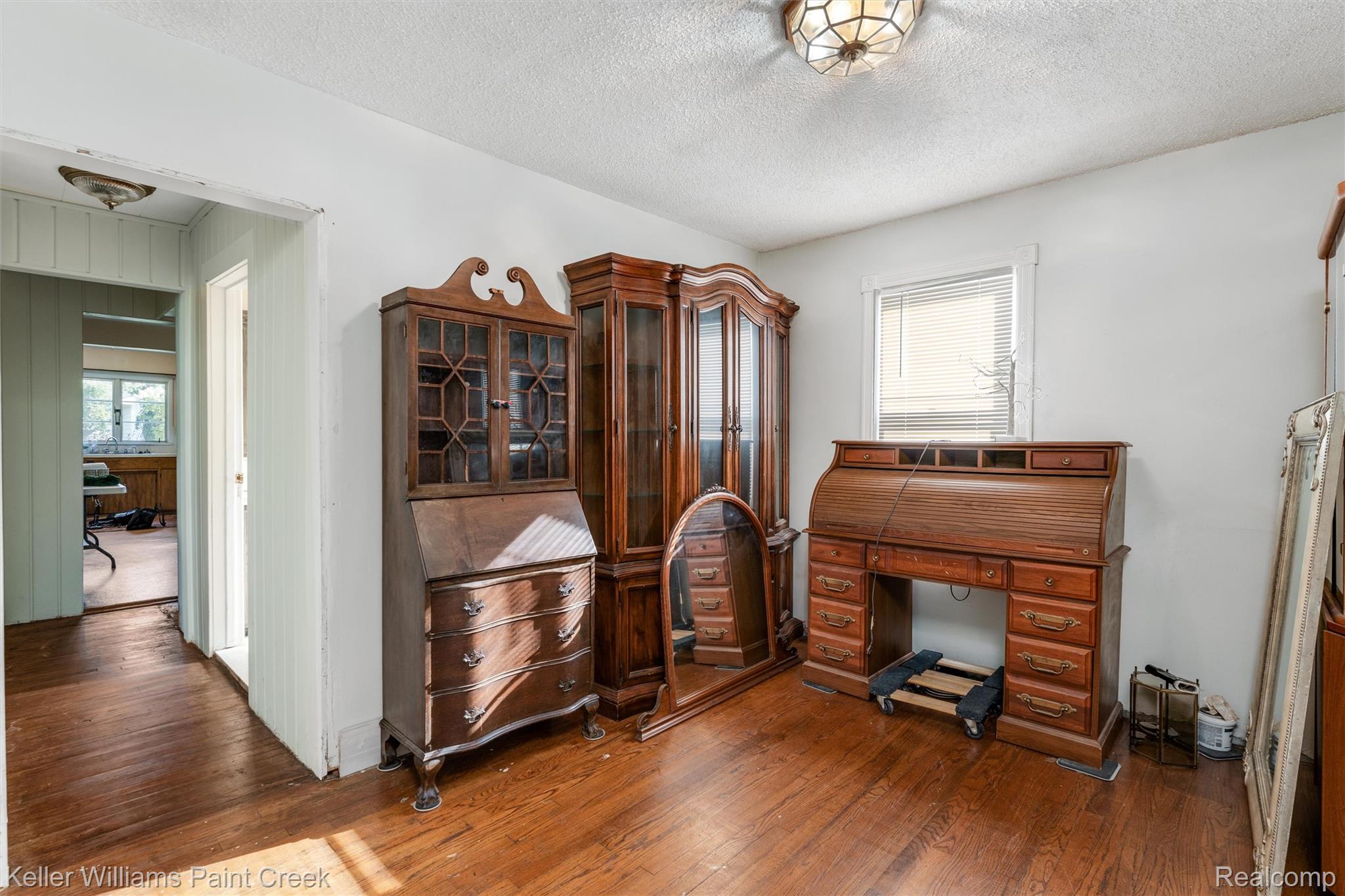 328 Ferndale Avenue Rochester, MI 48307 - Photo 14 of 54 14-328 Ferndale Ave 0013.jpg