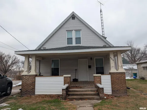 $75,000 | 608 West Calhoun Street, Macomb, IL 61455